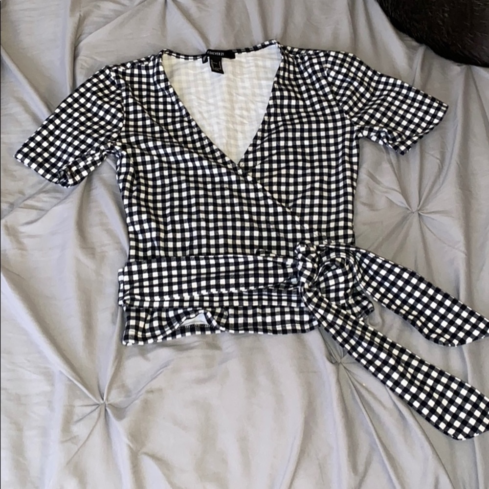 FOREVER 21 shirt